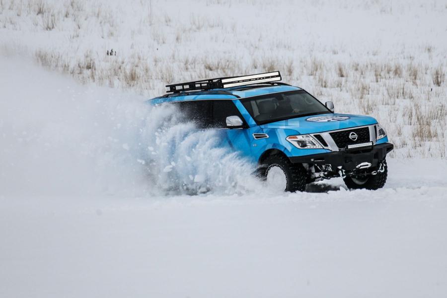  Nissan Armada Snow Patrol 2018 года  (фото 8 из 23)
